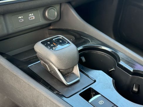 Used 2023 Nissan Rogue SV FWD image 26