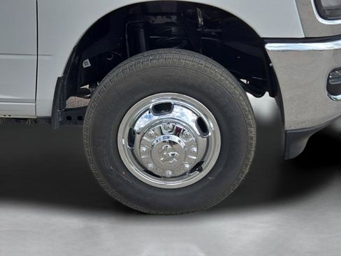 New 2026 RAM 3500 Tradesman w/ Chrome Appearance Group A AWD/4WD image 34