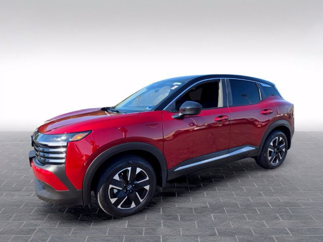 Used 2025 Nissan Kicks SV AWD/4WD image 3