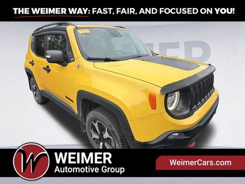 Used 2019 Jeep Renegade Trailhawk AWD/4WD image 3