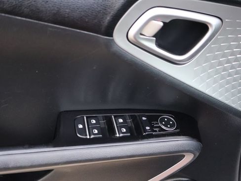 Certified 2021 Kia Soul LX FWD image 20
