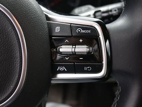 Used 2023 Kia Sorento S image 25