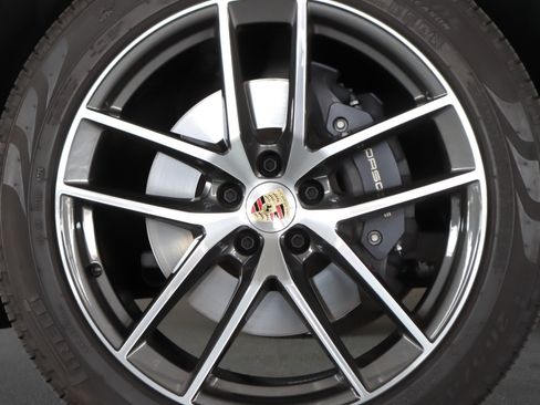 Certified 2026 Porsche Macan AWD/4WD image 15