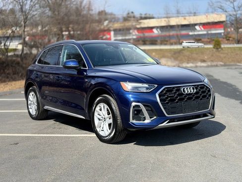 Used 2023 Audi Q5 2.0T Premium w/ Convenience Package AWD/4WD image 9