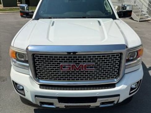 Used 2016 GMC Sierra 3500 Denali w/ Duramax Plus Package AWD/4WD image 14