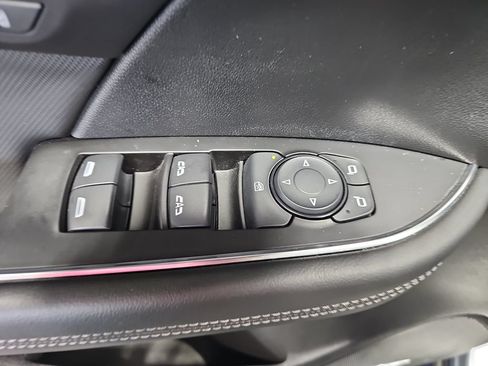 Used 2025 Buick Envision Preferred AWD/4WD image 28