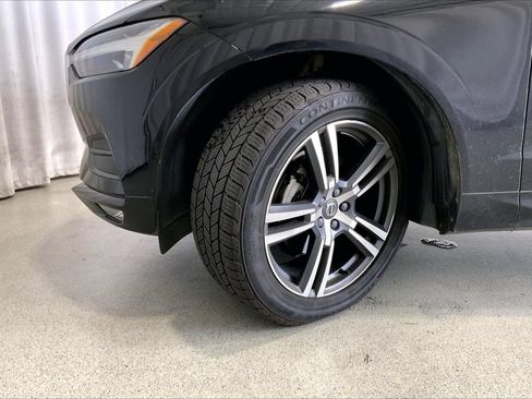 Used 2021 Volvo XC60 T5 Momentum w/ Protection Package Premier FWD image 20