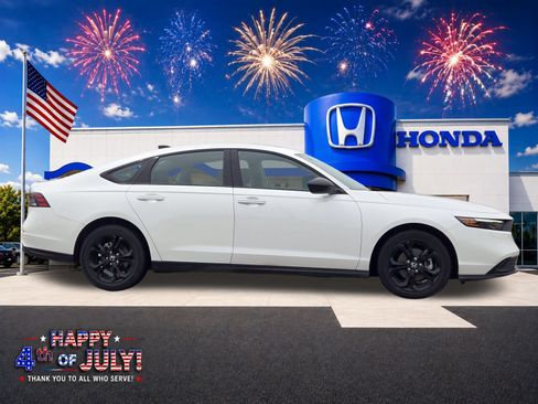 Used 2025 Honda Accord SE image 7