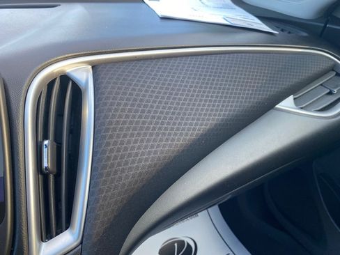 Used 2020 Chevrolet Malibu RS image 15