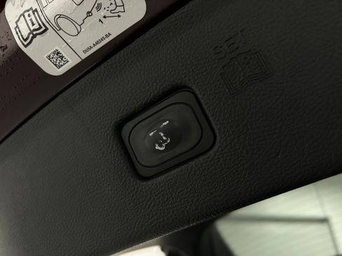 Used 2020 Ford Edge Titanium w/ Equipment Group 301A image 34