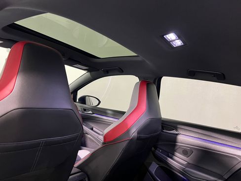 Used 2025 Volkswagen GTI Autobahn image 33