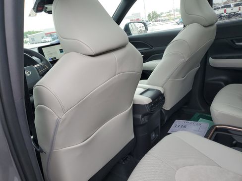 New 2026 Toyota Grand Highlander AWD Hybrid image 15
