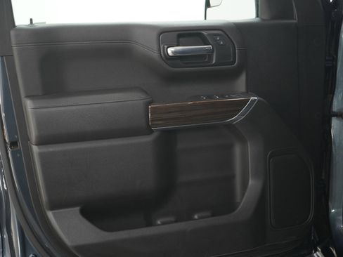 Used 2021 Chevrolet Silverado 1500 RST w/ Bed Protection Package AWD/4WD image 19