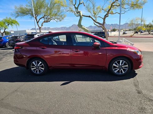 Used 2020 Nissan Versa SV w/ Trunk Package image 4