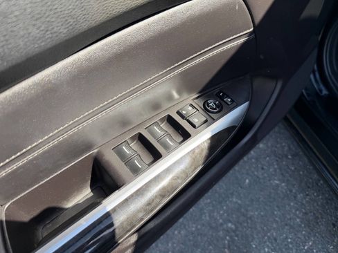 Used 2018 Acura TLX V6 SH-AWD image 40