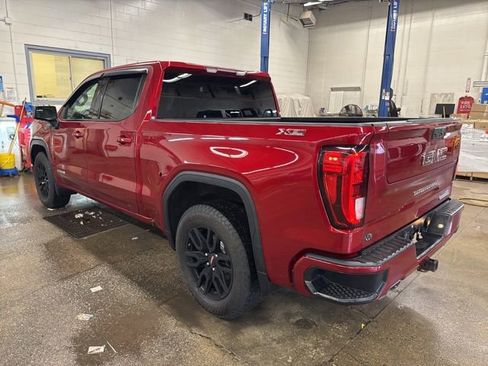 Used 2022 GMC Sierra 1500 Elevation w/ X31 Off-Road Package AWD/4WD image 4