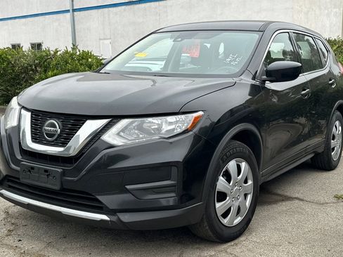 Used 2019 Nissan Rogue S FWD image 9