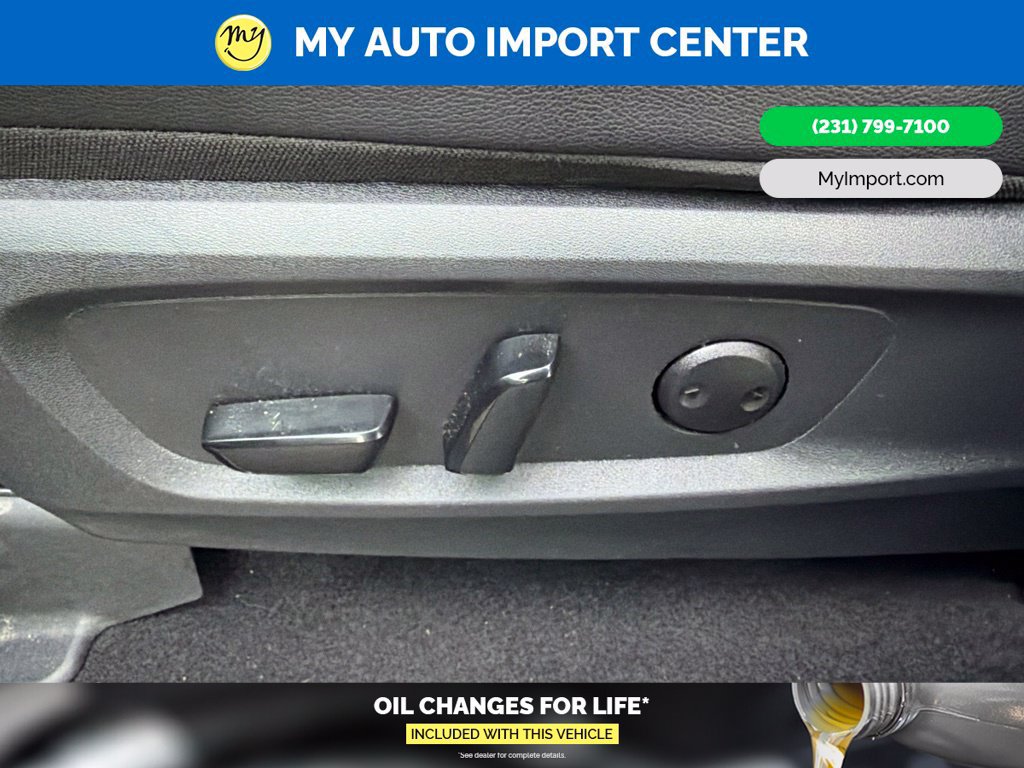 Used 2025 Nissan Pathfinder Rock Creek AWD/4WD image 10