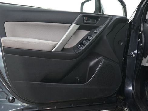 Used 2015 Subaru Forester 2.5i Premium AWD/4WD image 18