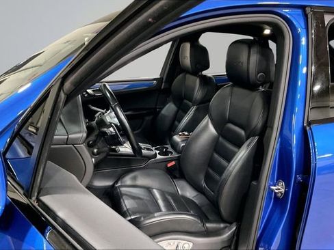 Used 2018 Porsche Macan GTS AWD/4WD image 27