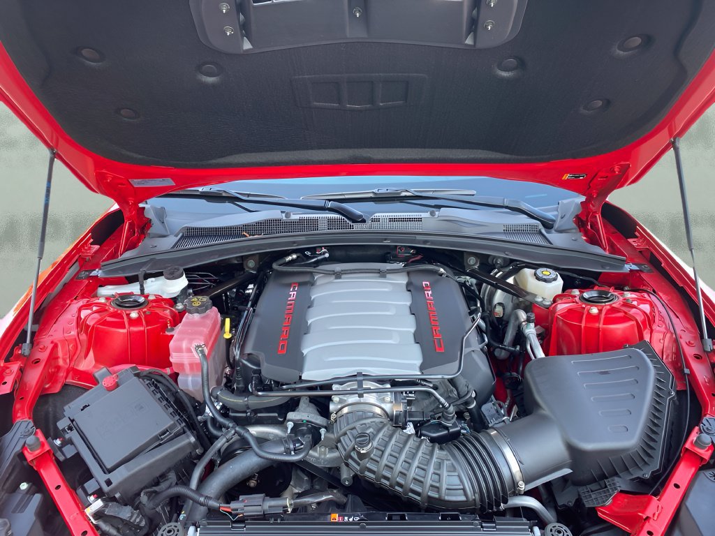 Used 2022 Chevrolet Camaro SS RWD image 17