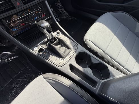 New 2026 Volkswagen Jetta SE FWD image 26
