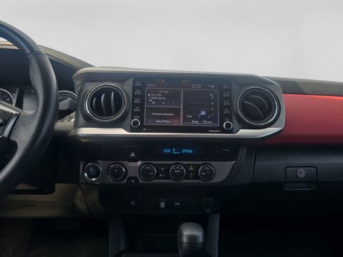 Used 2023 Toyota Tacoma SR5 AWD/4WD image 10