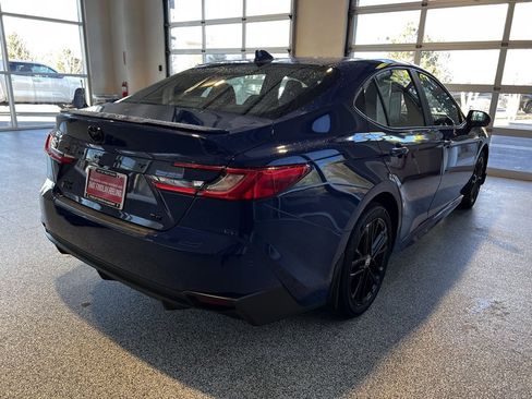 Certified 2025 Toyota Camry SE image 7