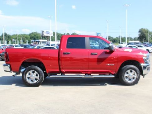 Used 2026 RAM 2500 Big Horn AWD/4WD image 6