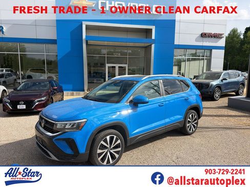 Used 2023 Volkswagen Taos SE image 1