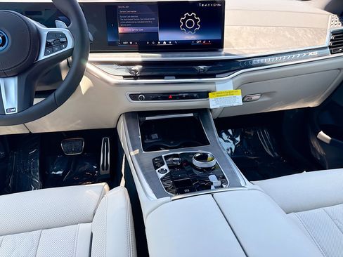 New 2026 BMW X5 xDrive50e w/ Executive Package AWD/4WD image 19