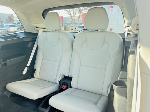 Certified 2023 Volvo XC90 B6 Plus w/ Protection Package image 25