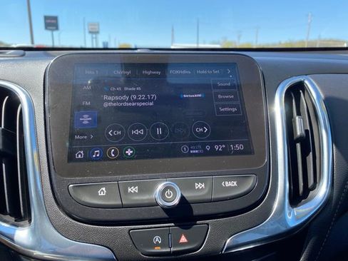 Used 2022 Chevrolet Equinox Premier image 18