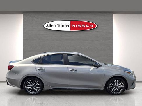 Used 2024 Kia Forte GT-Line w/ GT-Line Premium Package FWD image 5