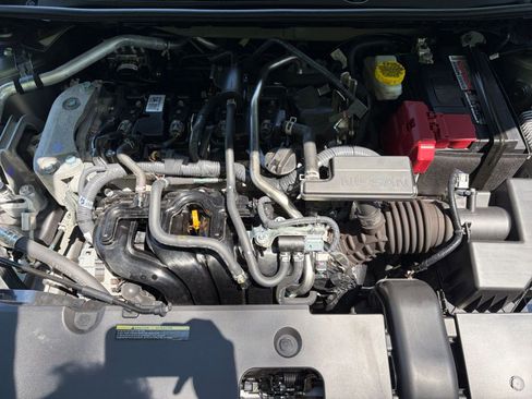 Used 2025 Nissan Sentra SV FWD image 30