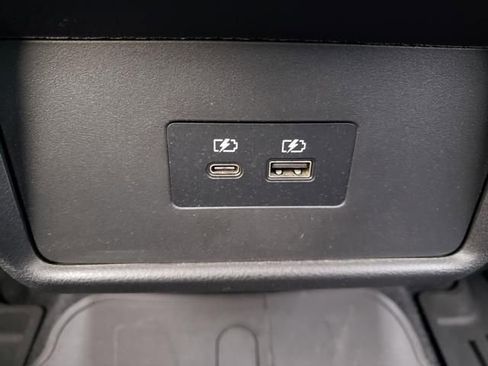 Used 2022 Nissan Rogue SV image 13