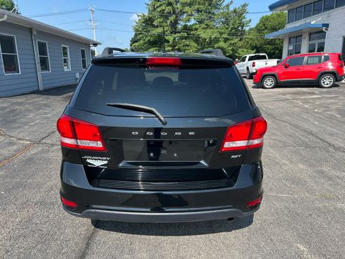Used 2015 Dodge Journey SXT w/ Flexible Seating Group FWD image 4