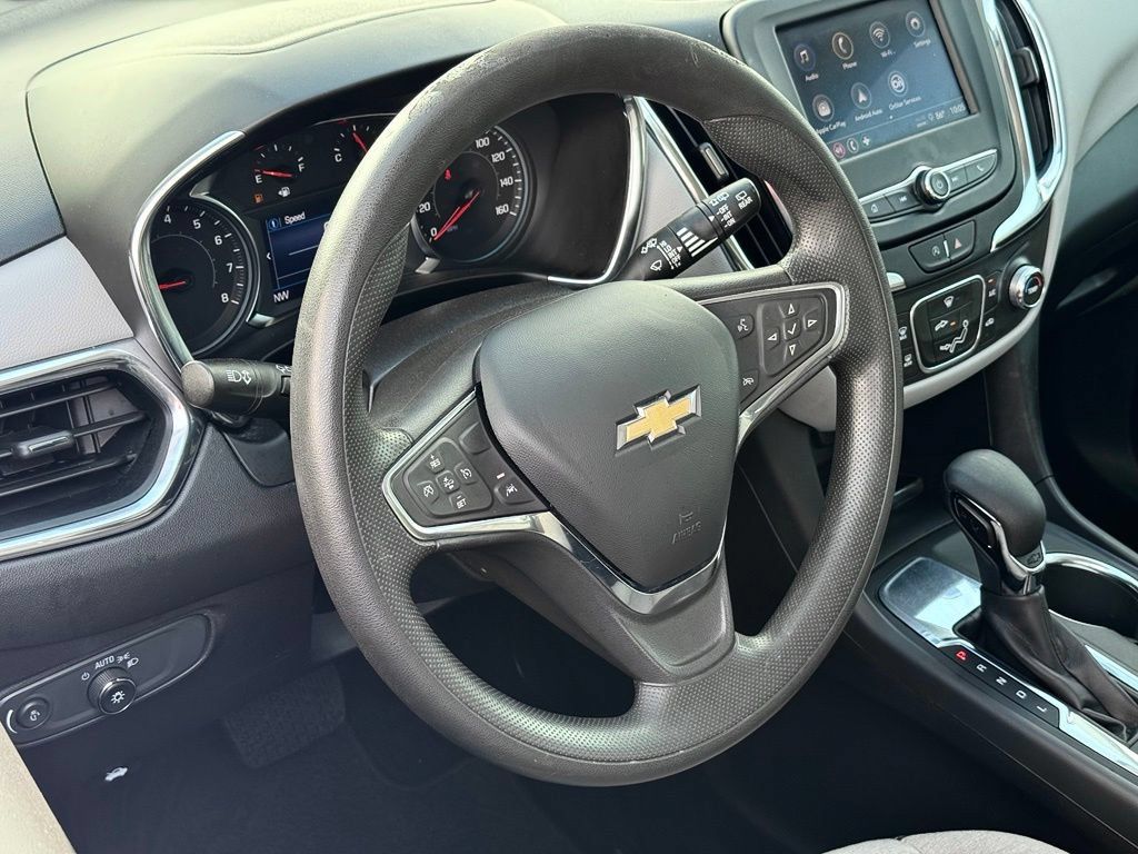 Used 2023 Chevrolet Equinox LS w/ LS Convenience Package FWD image 16