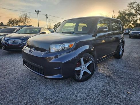 Used 2011 Scion xB image 3