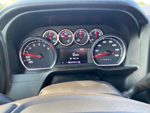 Used 2019 Chevrolet Silverado 1500 LT Trail Boss w/ Convenience Package AWD/4WD image 20