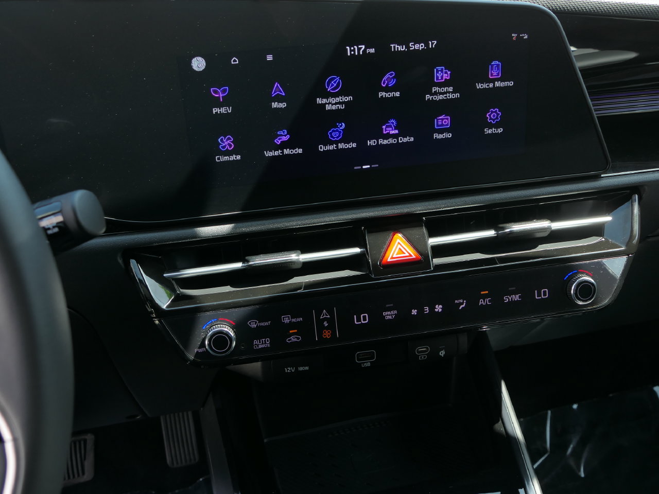 Used 2025 Kia Niro EX FWD image 16