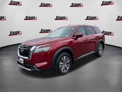 New 2025 Nissan Pathfinder SL