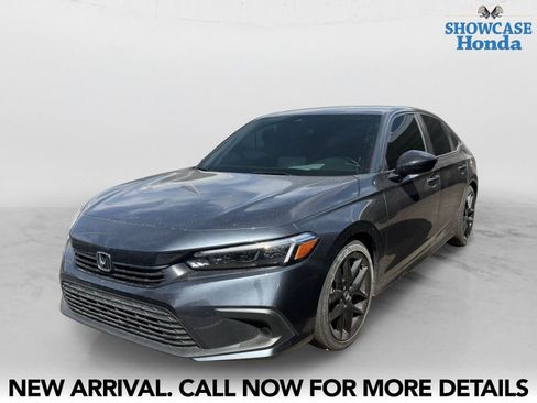 Used 2023 Honda Civic Sport image 2
