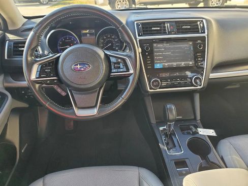 Used 2018 Subaru Legacy 3.6R Limited image 12