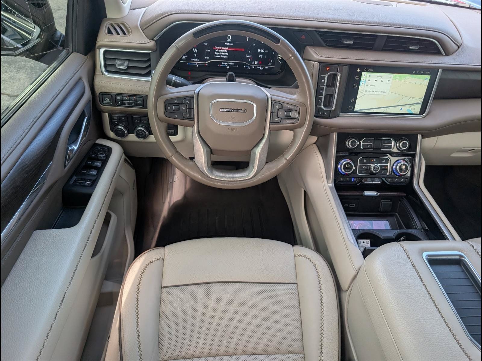 Used 2024 GMC Yukon Denali w/ Advanced Technology Package AWD/4WD image 10