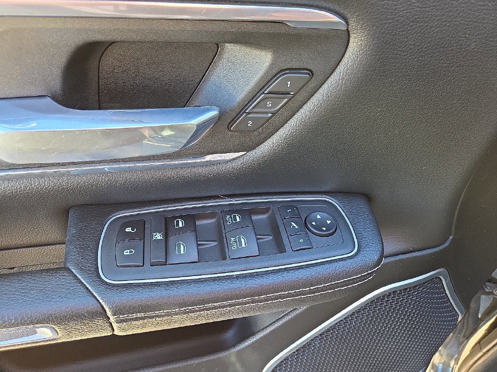 Used 2022 RAM 1500 Laramie AWD/4WD image 21