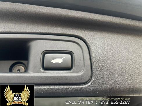 Used 2017 Honda Pilot EX-L image 8