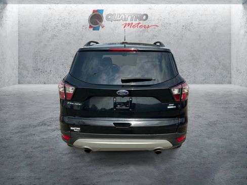 Used 2018 Ford Escape SE w/ SE Sync 3 Package AWD/4WD image 4