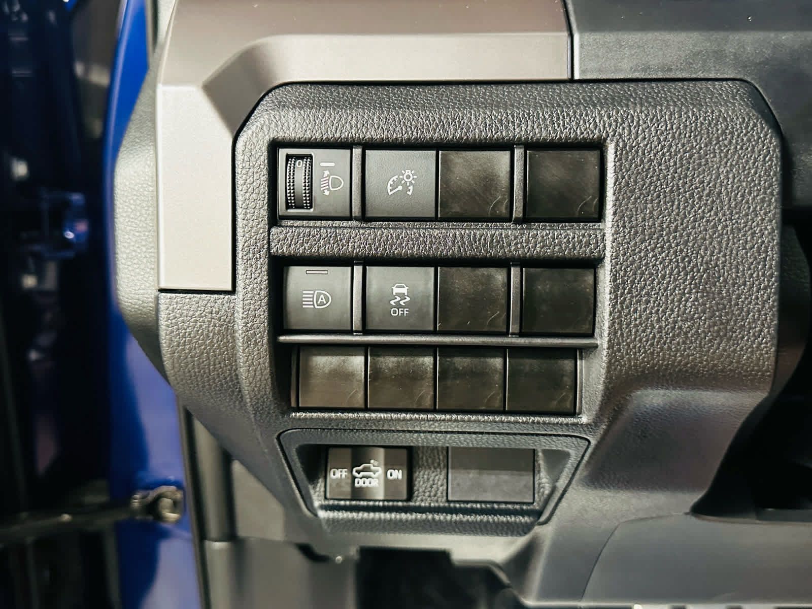 Certified 2025 Toyota Tacoma TRD Sport AWD/4WD image 14