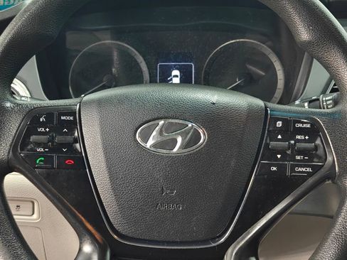 Used 2017 Hyundai Sonata SE FWD image 25